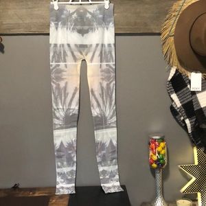Palm tree 🌴 print legging pants